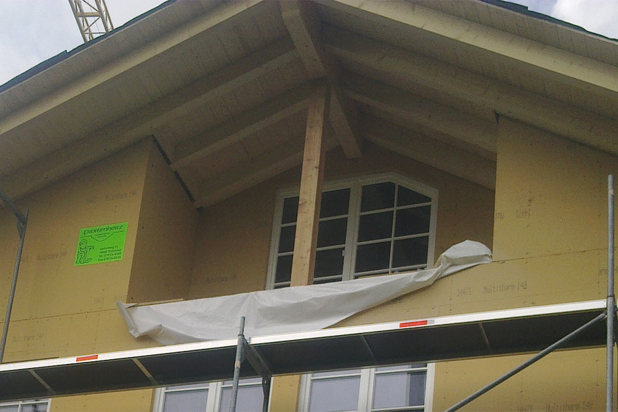Die Holzsprossen der Energiesparfenster sorgen für eine harmonische Optik. , Quelle: Fensterbau Frommherz
