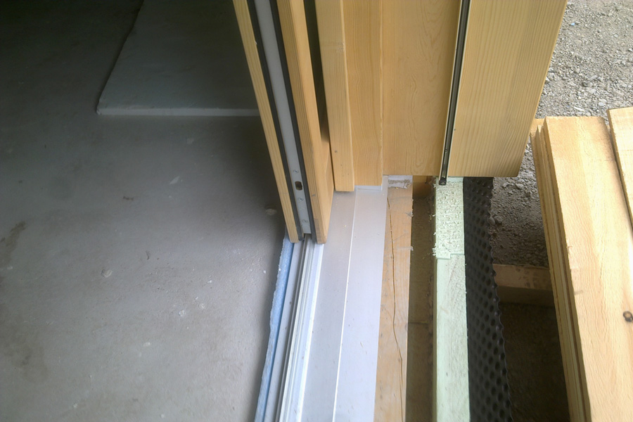 Detailansicht einer Hebeschiebetüre aus Holz. , Quelle: Fensterbau Frommherz Detailansicht einer Hebeschiebetüre aus Holz. , Quelle: Fensterbau Frommherz