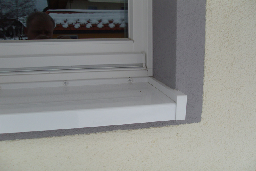 Fensterbank in witterungsbeständigem Aluminium, Quelle: Fensterbau Frommherz Fensterbank in witterungsbeständigem Aluminium, Quelle: Fensterbau Frommherz